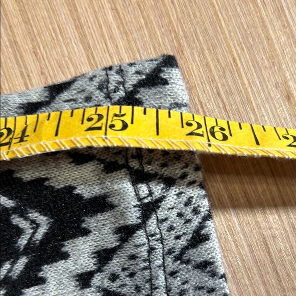 Patterned Legging Collection - Picture 2 of 5